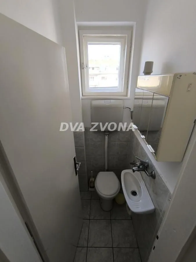 Prodaja, trosoban stan, 68m², Podbara, Novi Sad Sve Podlokacije