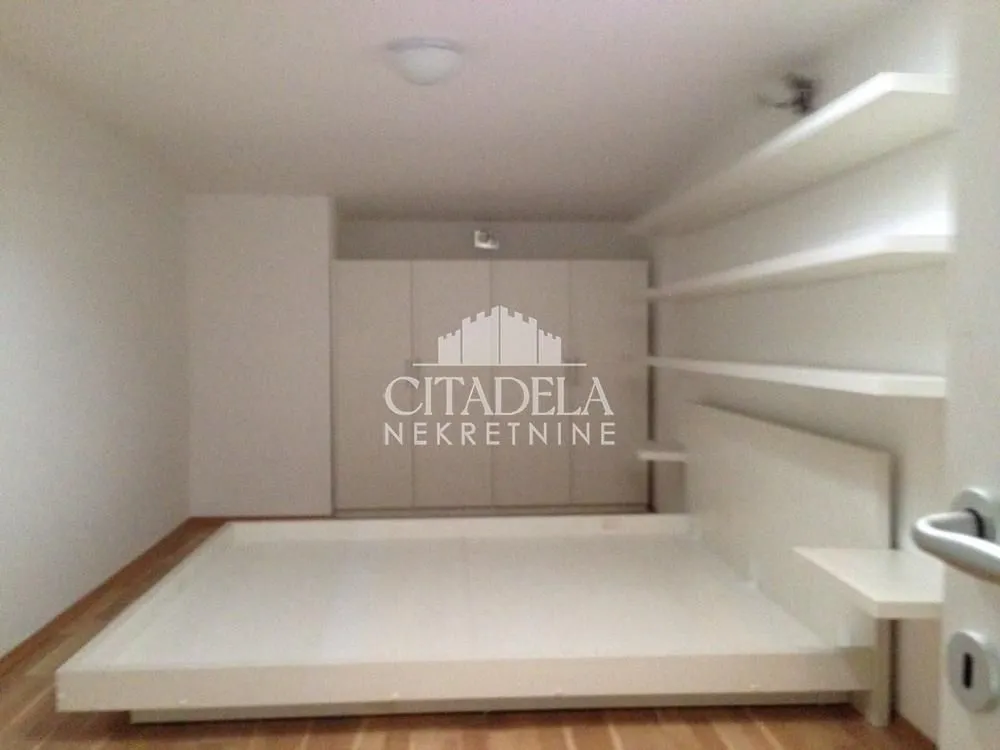 Prodaja, dvosoban stan, 84m², Gradska Bolnica, Zvezdara Sve Podlokacije