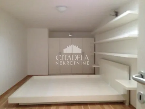 Prodaja, dvosoban stan, 84m², Gradska Bolnica, Zvezdara Sve Podlokacije - image 7