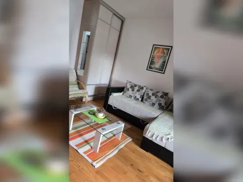 Izdavanje, garsonjera, 33m², City Kvart, Podgorica - image 9