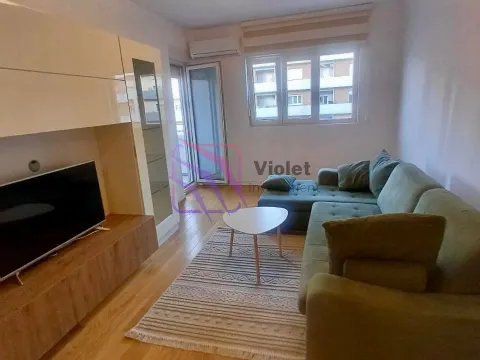 Izdavanje, jednosoban stan, 49m², Central Point, Podgorica - image 3