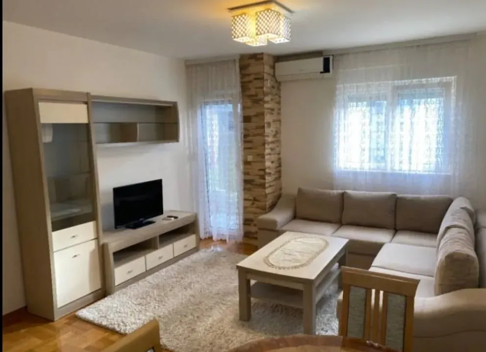 Rent, one bedroom apartment, 45m², Stari Aerodrom, Podgorica