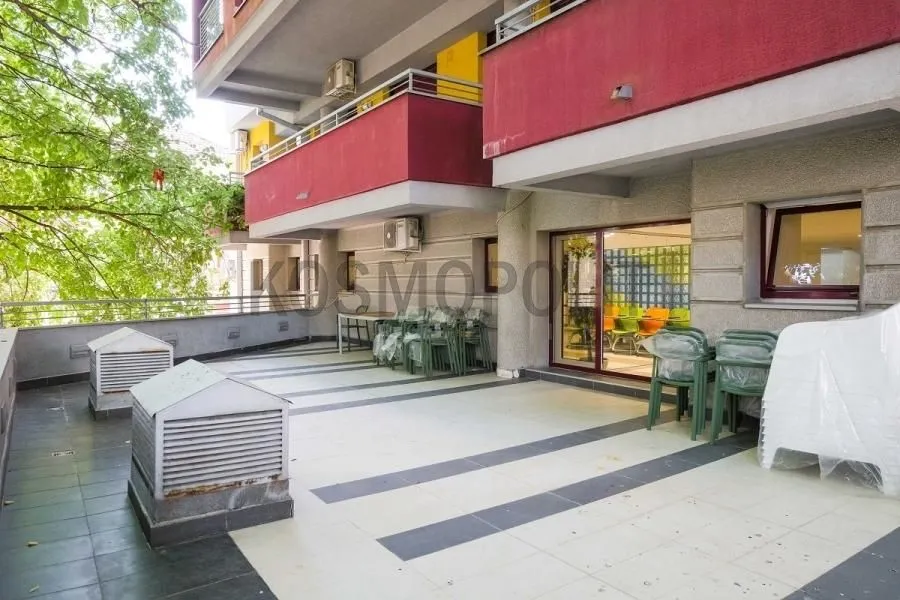 Sale, office space, 315m², Voždovac Sve Podlokacije, Beograd