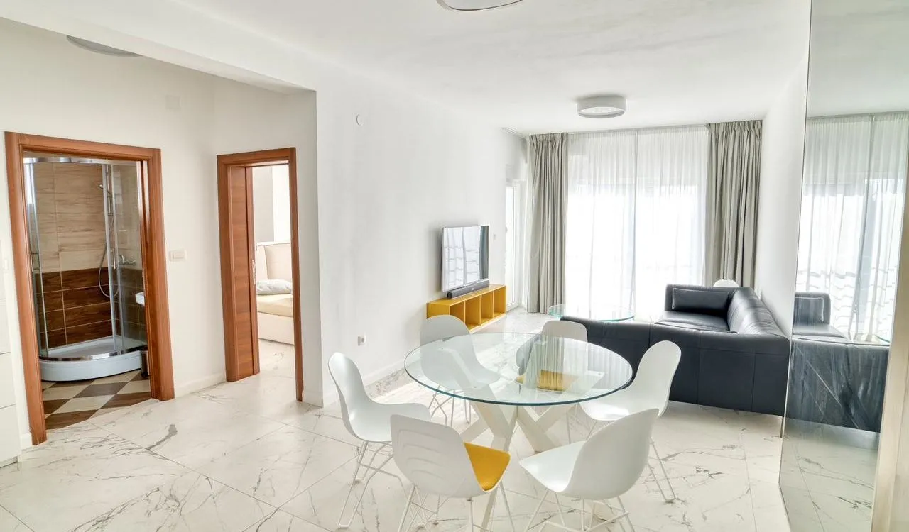 Sale, two bedroom apartment, 60m², Petrovac, Budva