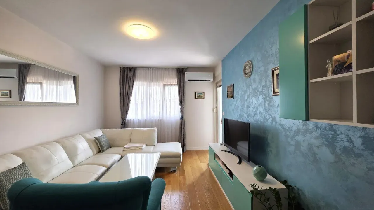 Rent, apartment, 49m², Central Point, Podgorica