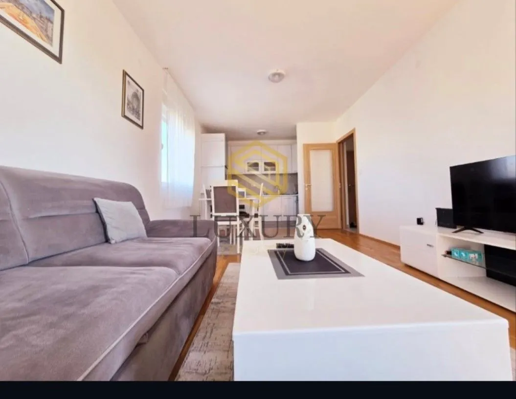 Rent, one bedroom apartment, 50m², Stari Aerodrom, Podgorica