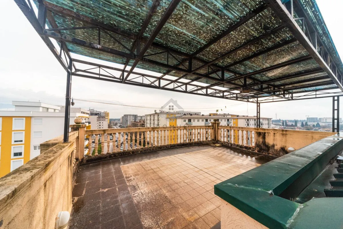 Izdavanje, trosoban stan, 160m², Pobrežje, Podgorica