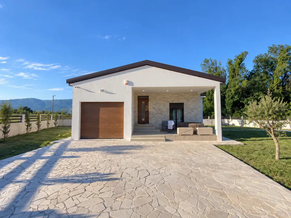 Rent, house, 120m², Velje Brdo, Podgorica