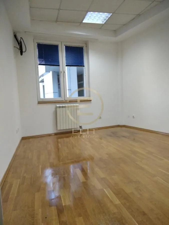 Office Space for Rent, 41m2, Bulevar Oslobodjenja, Novi Sad, Novi Sad