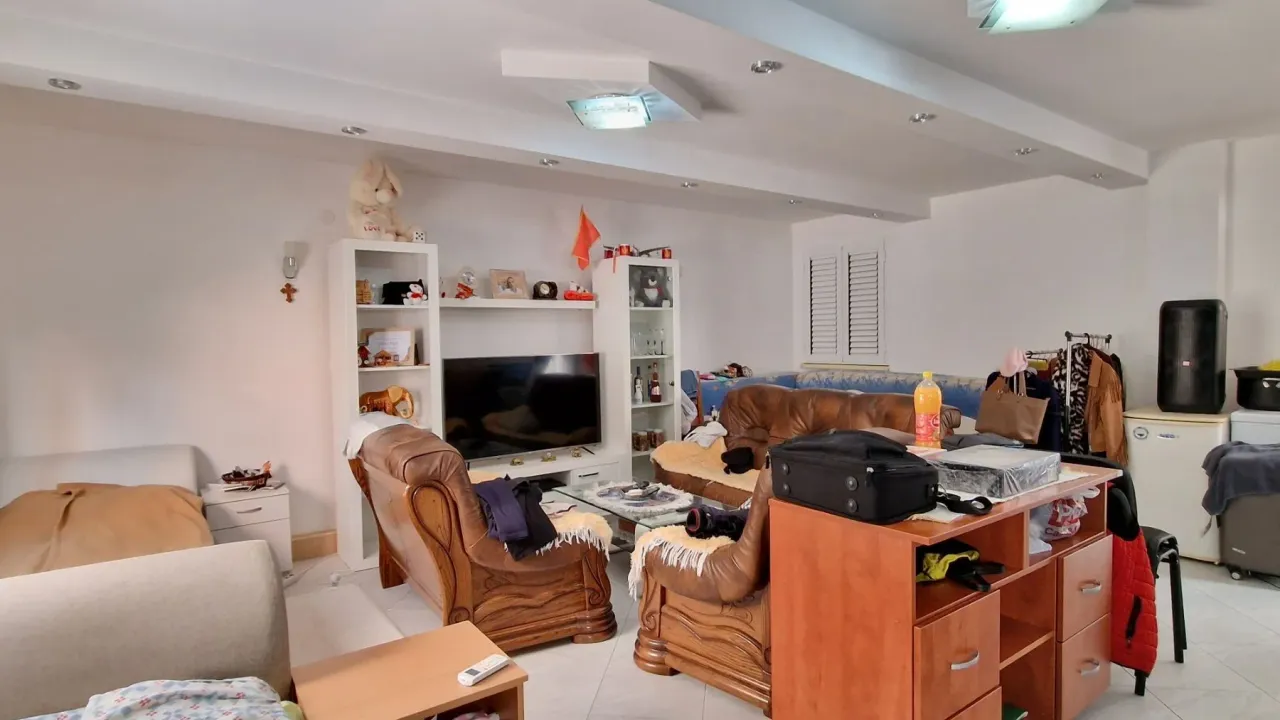 Prodaja, dvosoban stan, 76m², Budva, Crna Gora