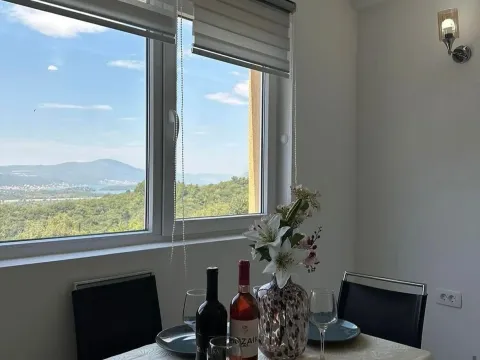 Rent, three bedroom apartment, 100m², Kavač, Kotor - image 4