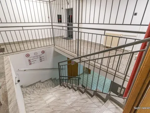 Sale, office space, 535m², Čukarica, Beograd - image 16