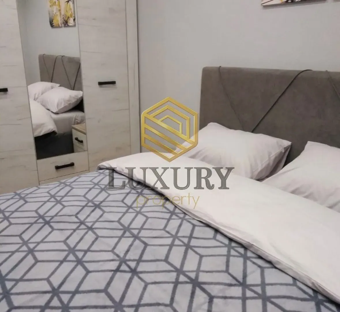 Izdavanje, jednosoban stan, 50m², Central Point, Podgorica