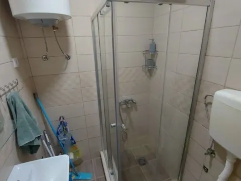 Izdavanje, jednosoban stan, 45m², Preko Morače, Podgorica - image 7