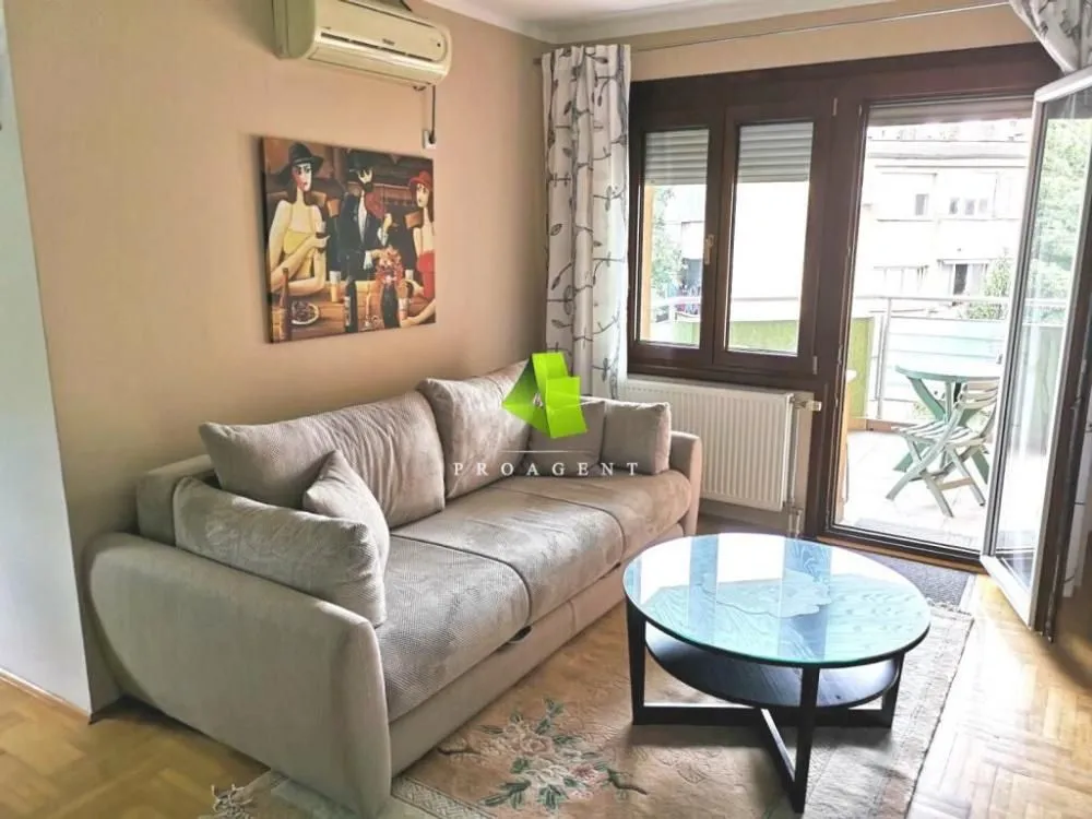 Izdavanje, dvosoban stan, 61m², Medijana, Niš