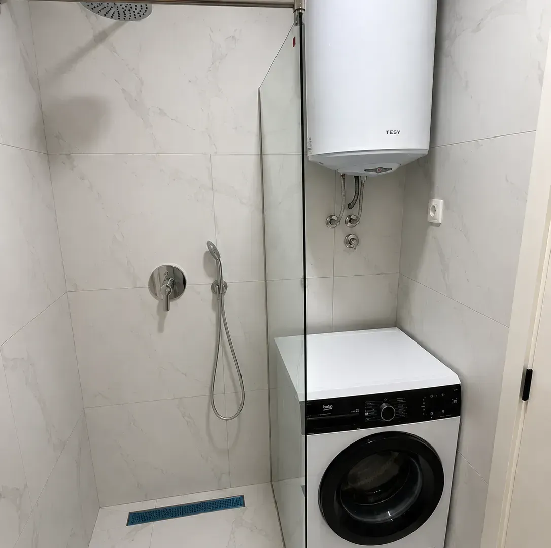 Izdavanje, jednosoban stan, 42m², Stari Aerodrom, Podgorica