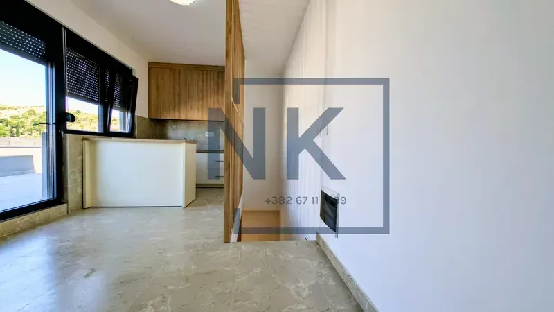 Izdavanje, trosoban stan, 130m², Donja Gorica, Podgorica