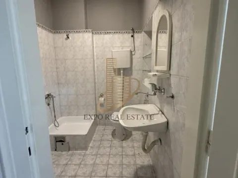 Izdavanje, poslovni prostor, 60m², Stari Grad, Beograd - image 8