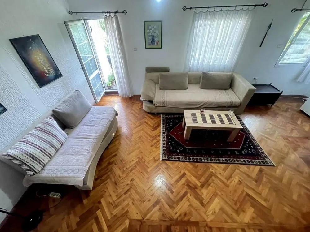 Sale, two bedroom apartment, 65m², Savski Venac, Beograd