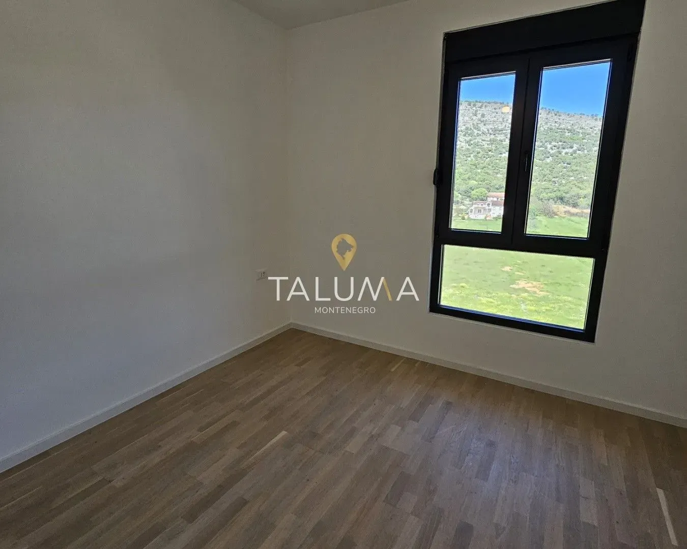 Prodaja, jednosoban stan, 37m², Tološi, Podgorica