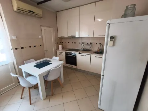 Izdavanje, jednosoban stan, 45m², Preko Morače, Podgorica - image 10