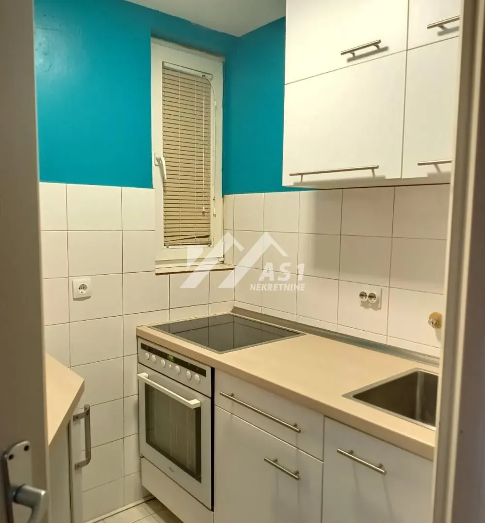 Prodaja, stan, 25m², Grbavica, Novi Sad Sve Podlokacije