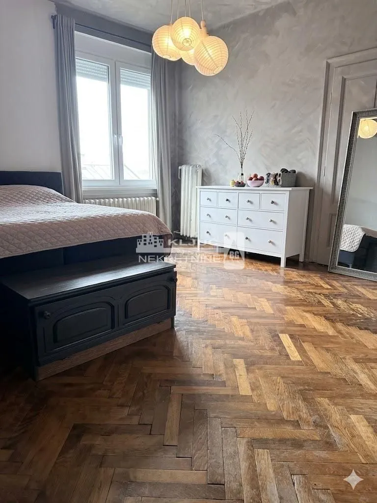 Prodaja, četvorosoban stan, 153m², Stari Grad, Beograd
