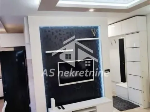Rent, two bedroom apartment, 42m², Vračar Sve Podlokacije, Beograd - image 3