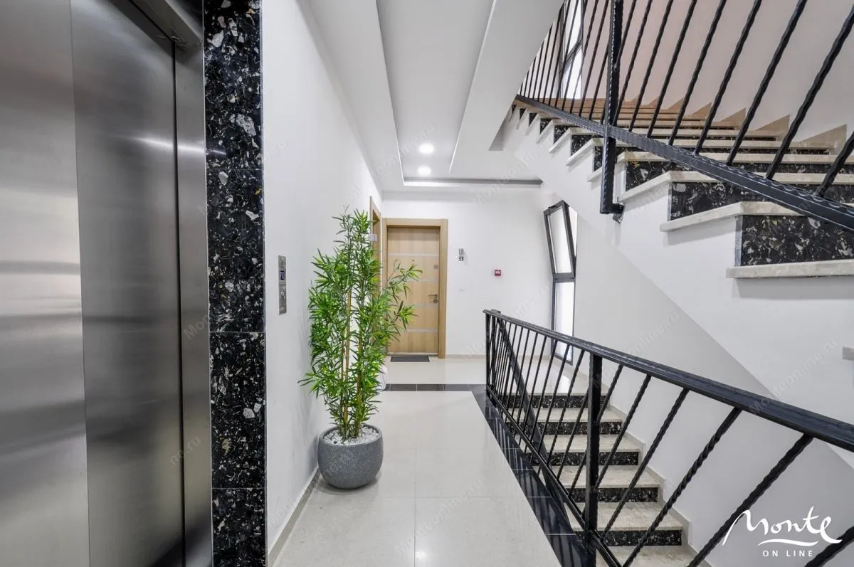 Prodaja, dvosoban stan, 73m², Tivat, Crna Gora