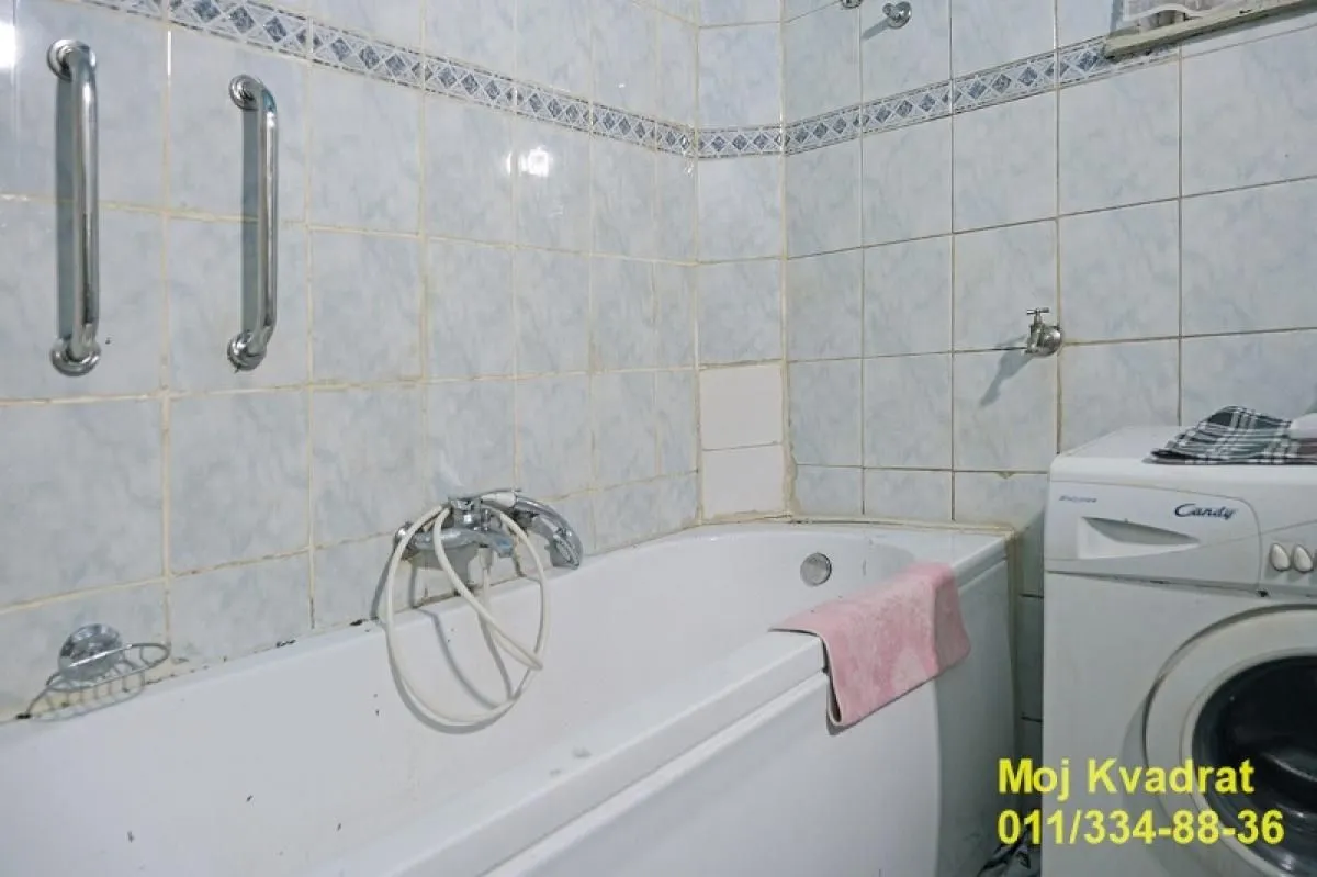 Prodaja, trosoban stan, 79m², Stari Grad, Beograd
