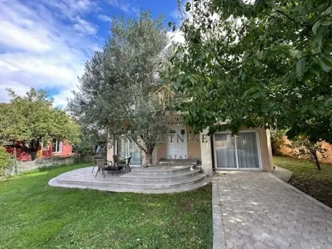 Kuća in Donja Gorica