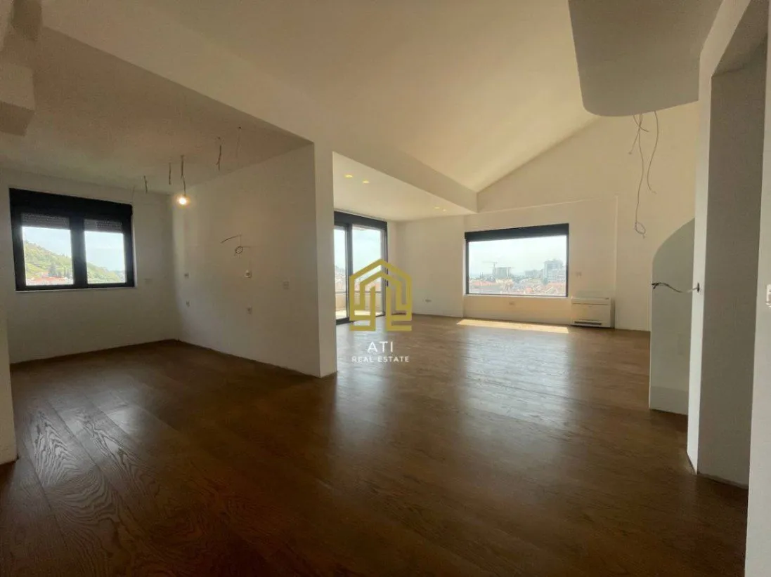 Prodaja, trosoban stan, 130m², Budva, Crna Gora