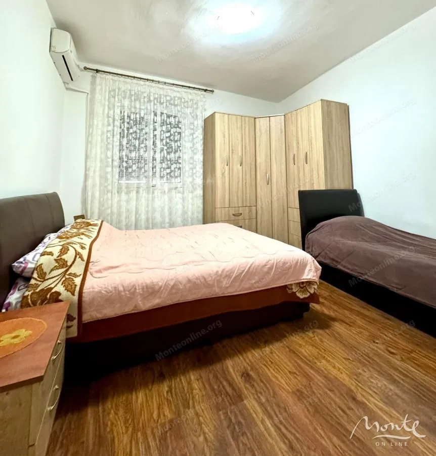 Prodaja, kuća, 70m², Stara Varoš, Podgorica