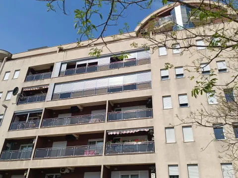 Sale, two bedroom apartment, 87m², Preko Morače, Podgorica - image 1