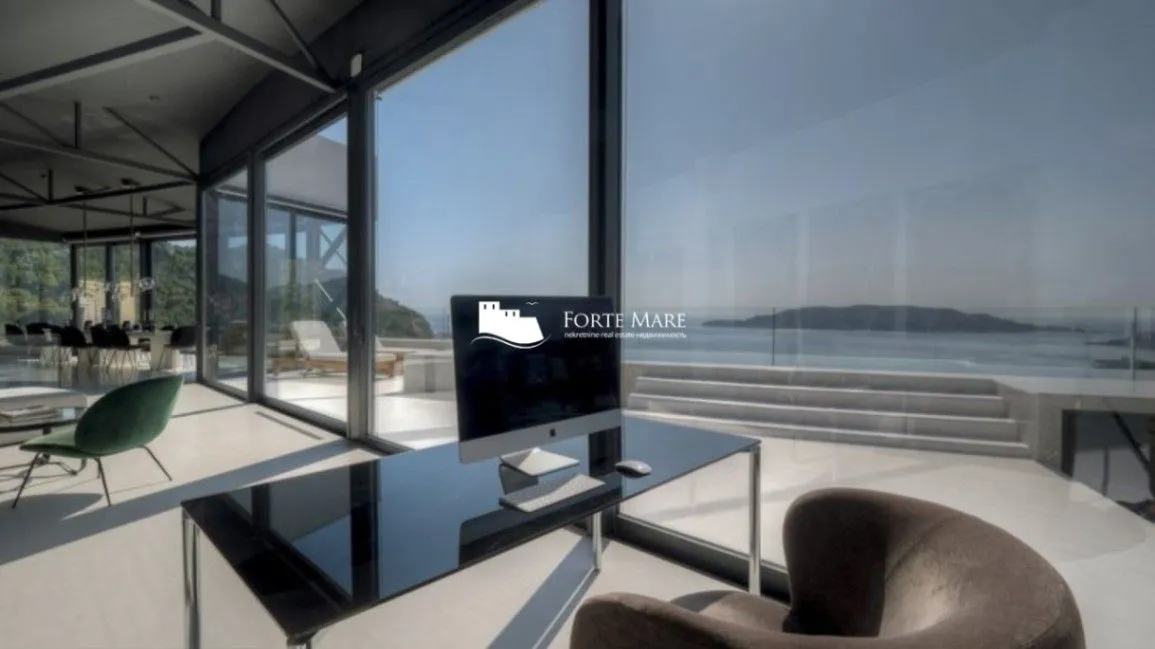 Sale, apartment, 1000m², Rafailovići, Budva