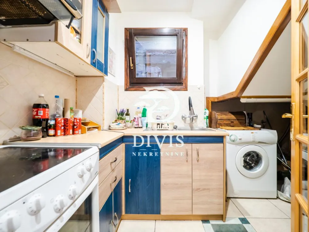 Sale, three bedroom apartment, 93m², Vračar Hram, Vračar Sve Podlokacije
