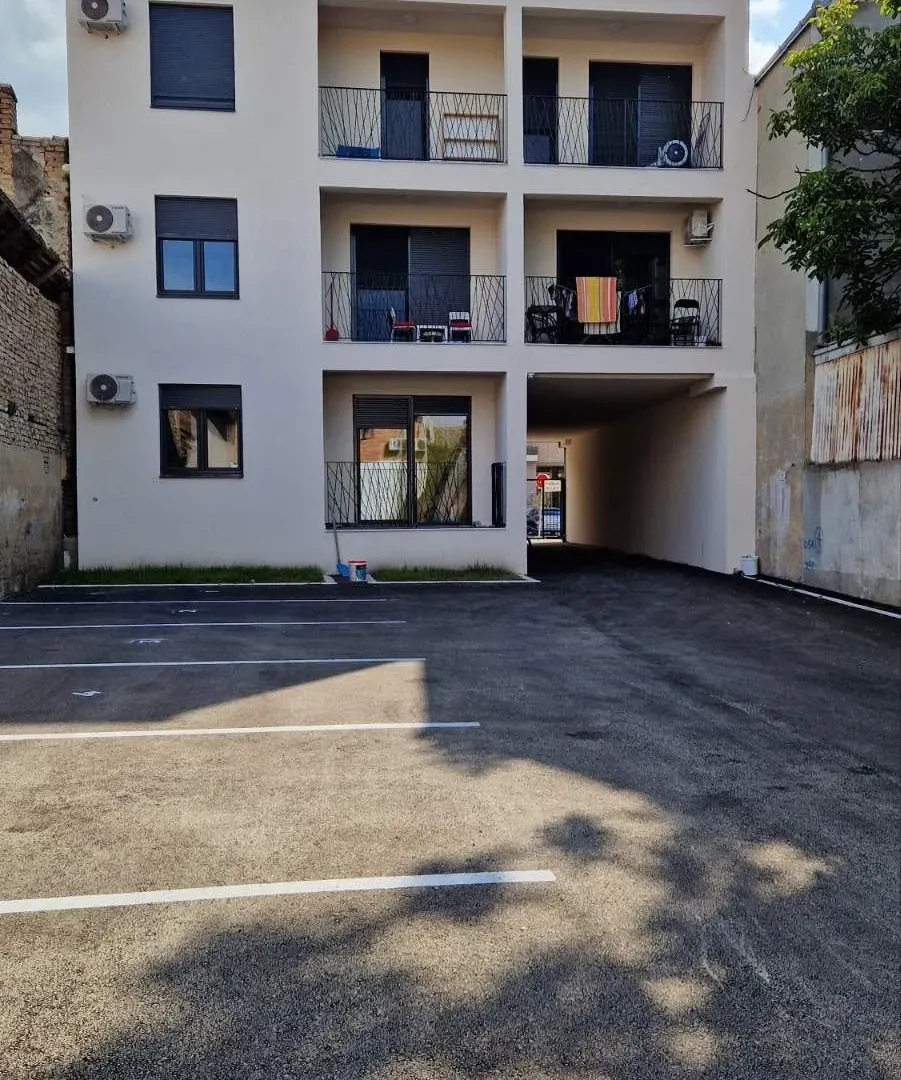 Izdavanje, jednosoban stan, 37m², Centar, Pančevo