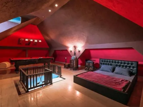 Prodaja, kuća, 280m², Zemun Ugrinovci, Zemun Sve Podlokacije - image 4