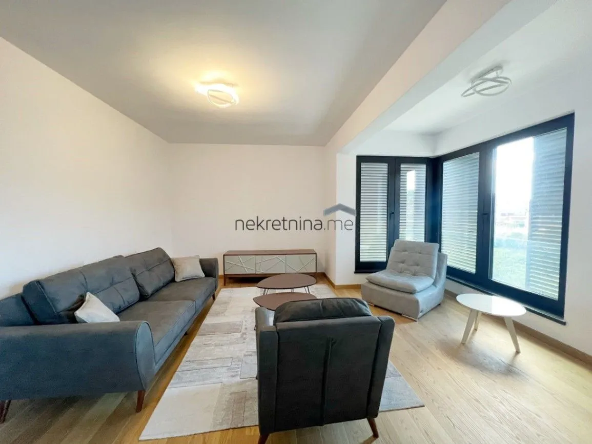 Prodaja, dvosoban stan, 86m², Centar, Podgorica
