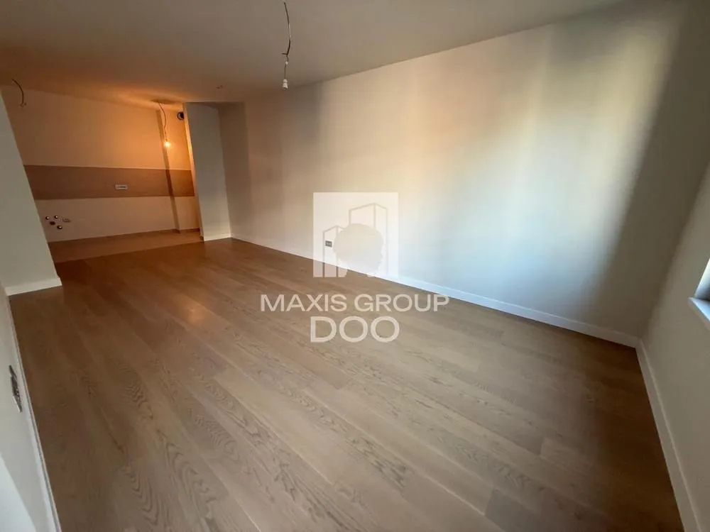 Izdavanje, trosoban stan, 73m², Novi Beograd Blok 65, Novi Beograd Sve Podlokacije