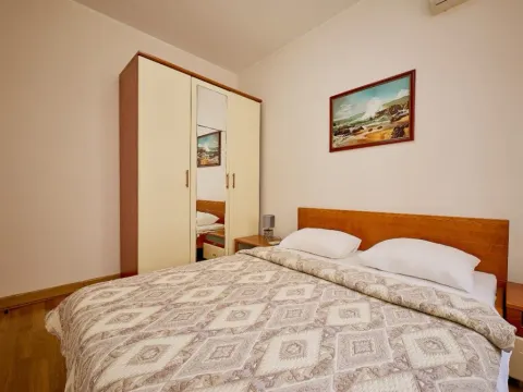 Prodaja, četvorosoban stan, 95m², Sveti Stefan, Budva - image 11