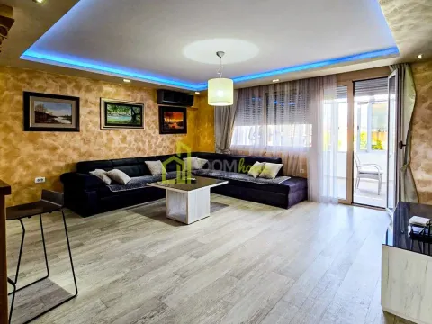 Izdavanje, trosoban stan, 150m², Zabjelo, Podgorica - image 19