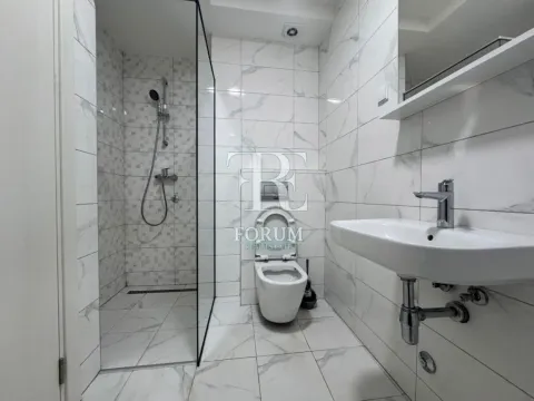 Izdavanje, dvosoban stan, 70m², Stari Aerodrom, Podgorica - image 9