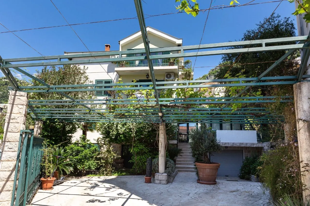 Prodaja, kuća, 285m², Budva, Crna Gora