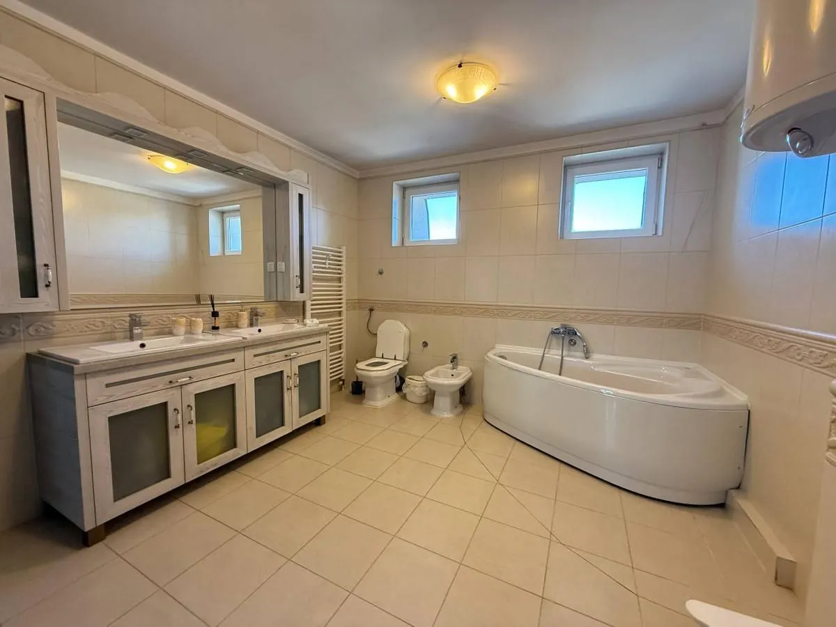Sale, house, 473m², Veternička rampa, Novi Sad Sve Podlokacije