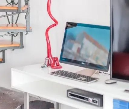 Izdavanje, trosoban stan, 80m², Dobrota, Kotor - image 2