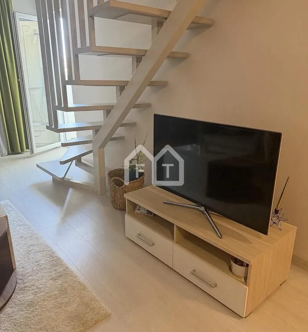 Rent, four bedroom apartment, 83m², Vojvode Vlahovica, Beograd