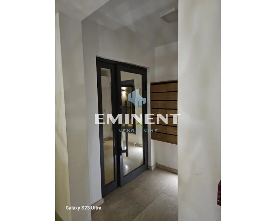 Izdavanje, dvosoban stan, 50m², Lekino Brdo, Voždovac Sve Podlokacije