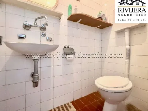 Sale, two bedroom apartment, 70m², Herceg Novi, Crna Gora - image 6