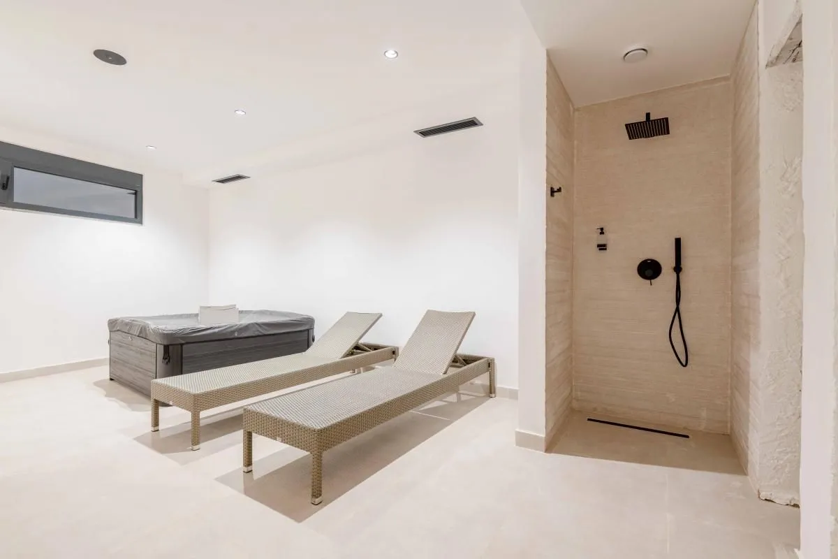 Prodaja, kuća, 240m², Budva, Crna Gora